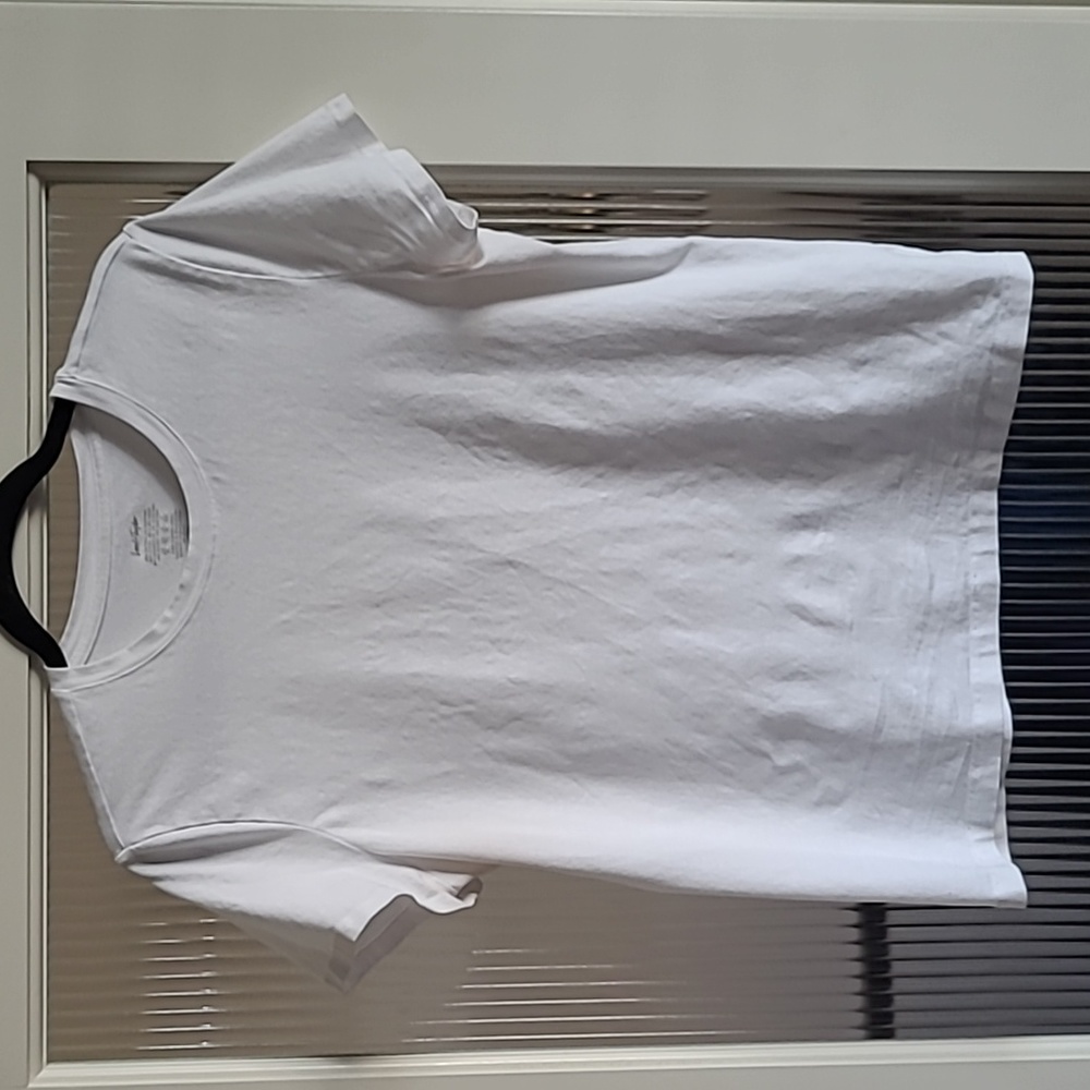 White t-shirt
